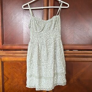 Mint green/floral sundress, NWT. Size medium.
